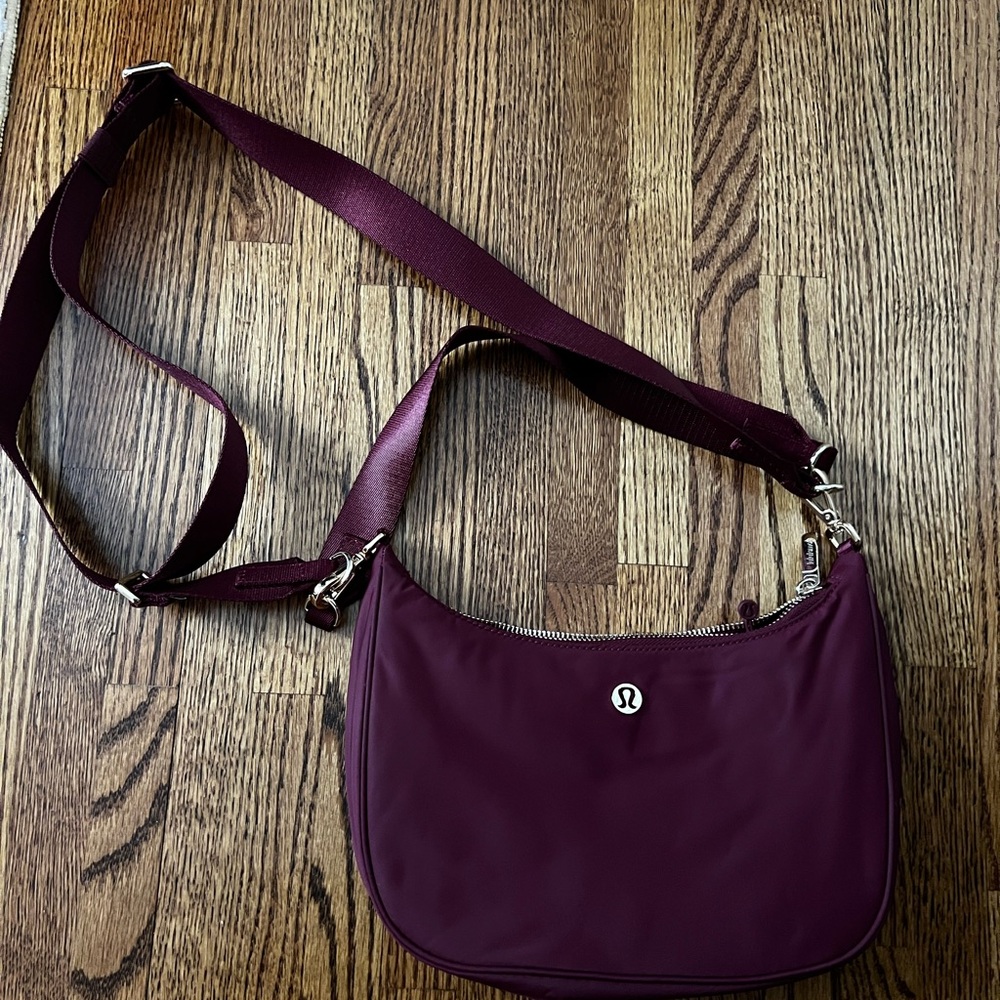 Lululemon Adjustable City Crossbody Shoulder Bag